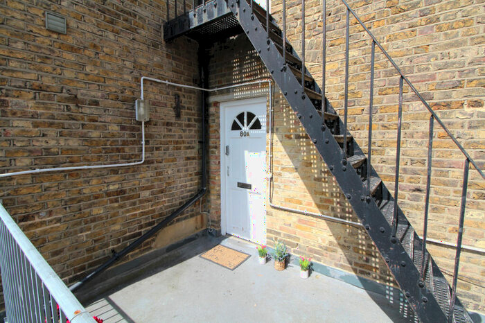 Studio To Rent In High Street, Beckenham, Kent, BR3