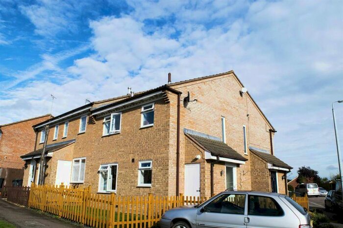 1 Bedroom Terraced House To Rent In Ailesbury Road, Ampthill, Bedfordshire, MK45