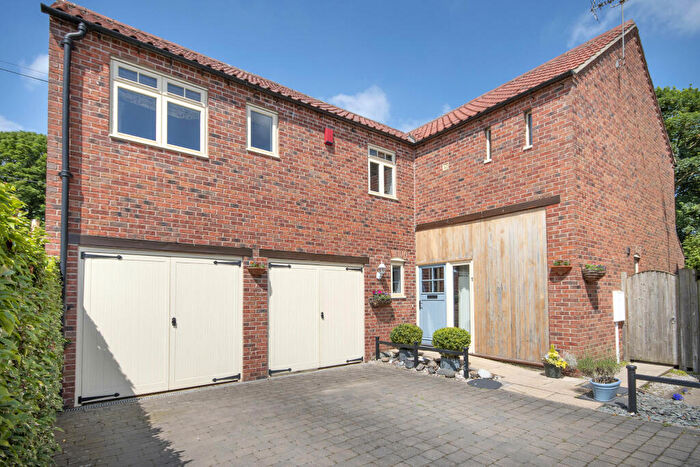 4 Bedroom Detached House For Sale In Northfield Farmstead, Everton Sluice Lane, Everton, Doncaster, South Yorkshire, DN10