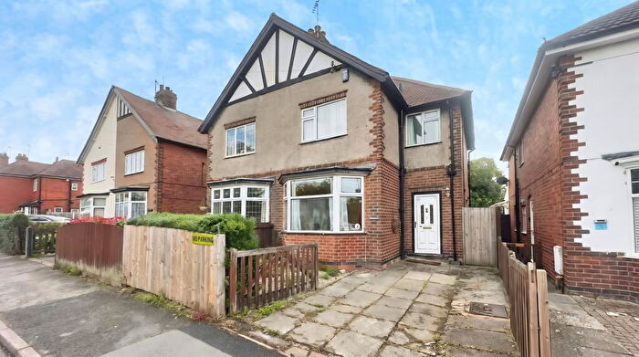 3 Bedroom Semi-Detached House For Sale In Grange Street, Alfreton, DE55