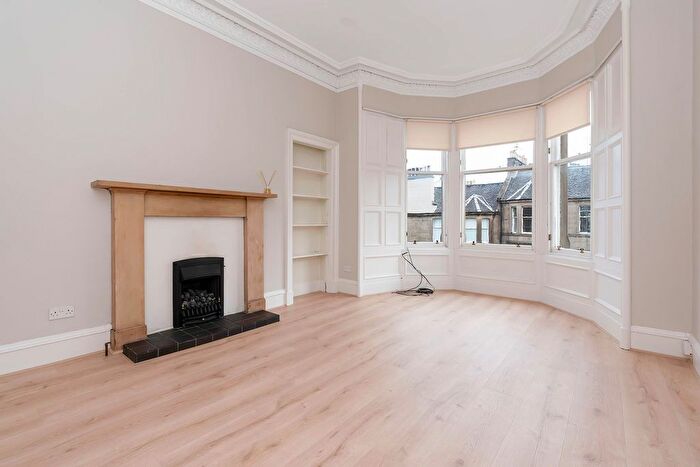 2 Bedroom Flat To Rent In Comely Bank Avenue, Comely Bank, Edinburgh, EH4