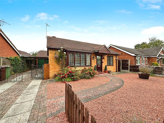 2 Bedroom Bungalow For Sale In Waltham Road, Lincoln, Lincolnshire, LN6