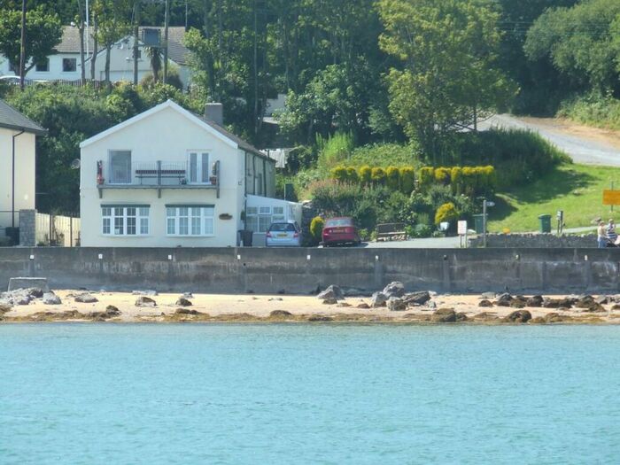 4 Bedroom Apartment For Sale In Red Wharf Bay, Pentraeth, LL75