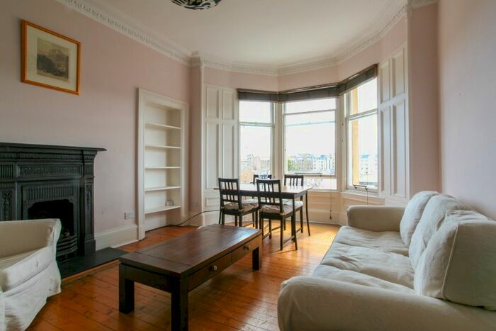 2 Bedroom Flat To Rent In Bellevue Road, Bellevue, Edinburgh, EH7