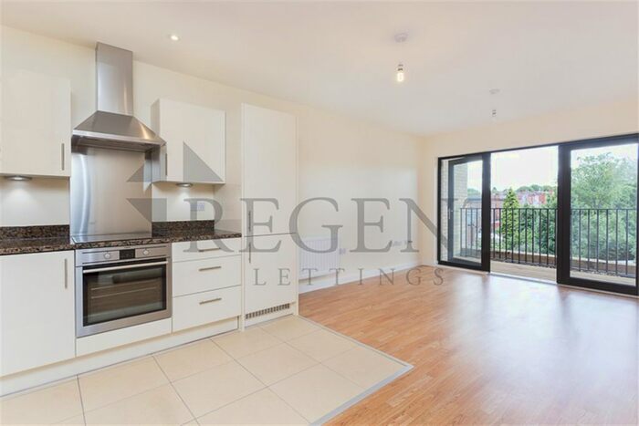 2 Bedroom Flat To Rent In Newman Close, Willesden Green, NW10