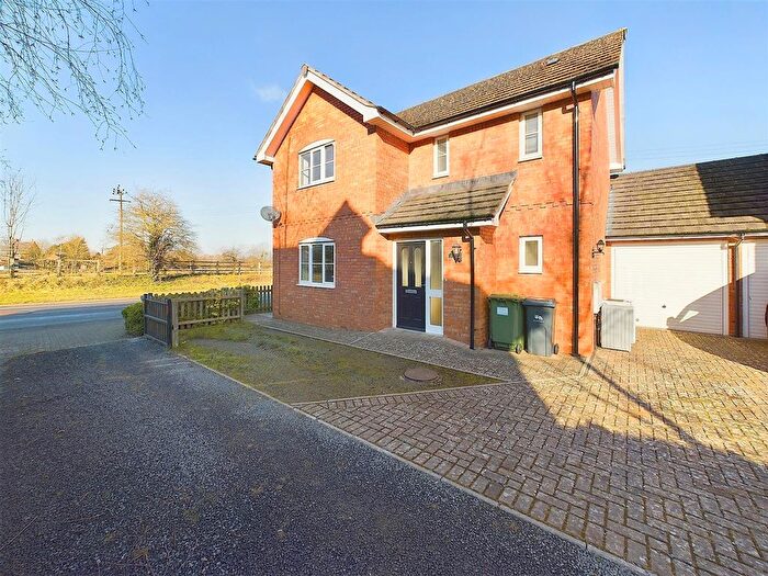 3 Bedroom Link Detached House To Rent In Elmhurst Close, Leigh Sinton, Malvern, WR13