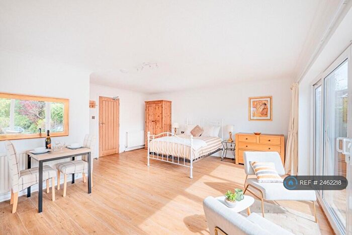 Studio To Rent In Eastbourne Road, Trowbridge, BA14