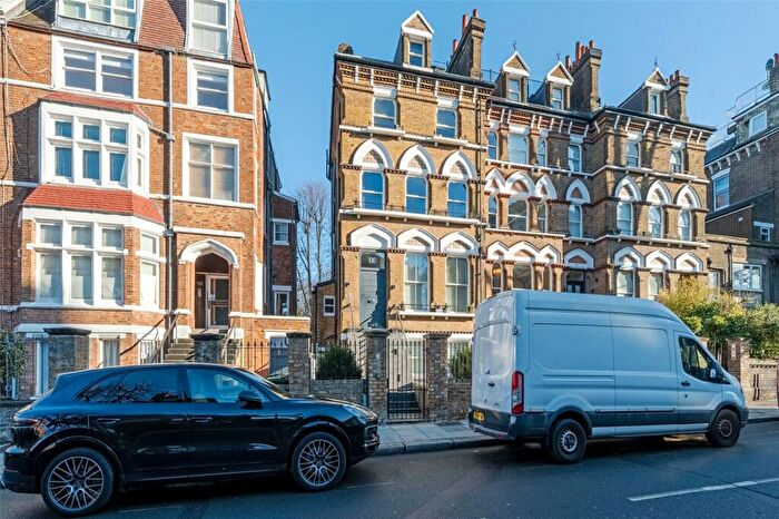 Studio To Rent In Fitzjohn's Avenue, Hampstead, NW3