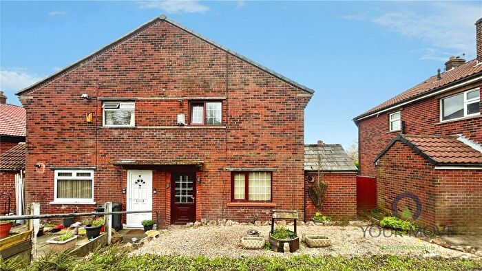 3 Bedroom Semi Detached House For Sale In The Grove, Shaw, Oldham, Greater Manchester, OL2