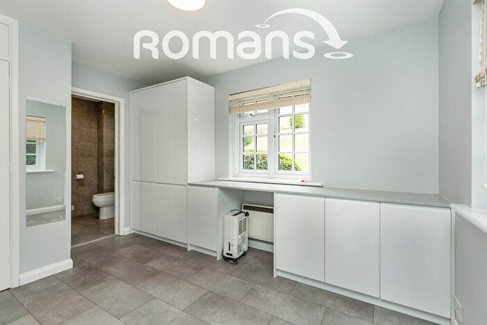 1 Bedroom Flat To Rent In Fairway Heights, Camberley, GU15