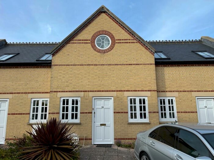 2 Bedroom Terraced House To Rent In Claremont Court, Biggleswade, SG18