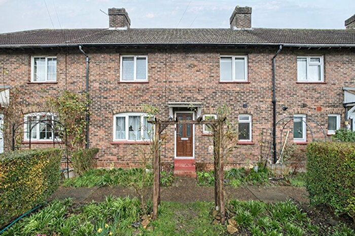 3 Bedroom Terraced House For Sale In Downsway, Whyteleafe, CR3