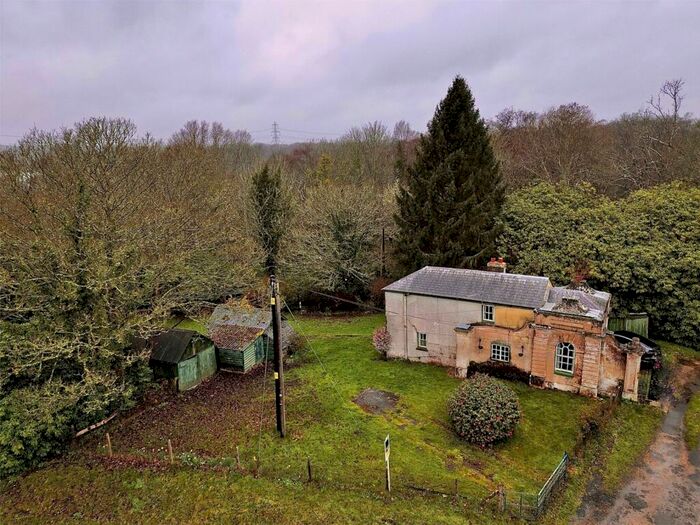 3 Bedroom Detached House For Sale In Romsey Road, Ower, Romsey, Hampshire, SO51