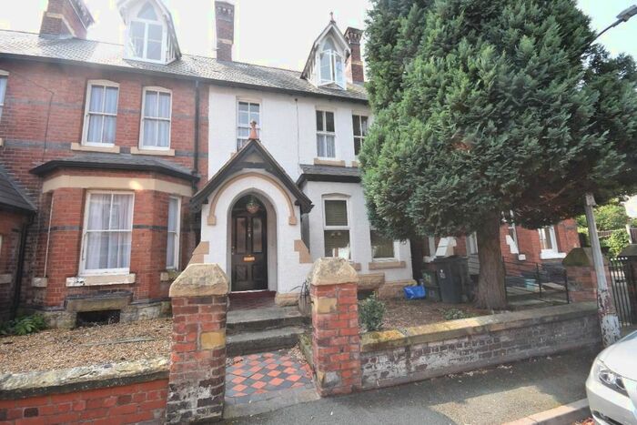 1 Bedroom Studio To Rent In Wellington Road, Wrexham, LL13