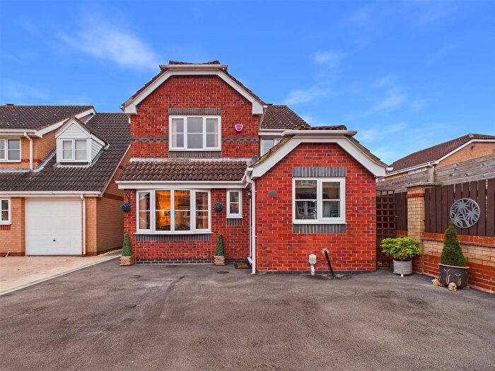 4 Bedroom Detached House For Sale In Cavendish Park, Brough, HU15