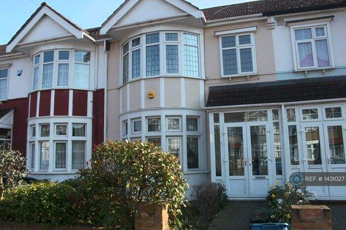 3 Bedroom Terraced House To Rent In Aldborough Road South, Ilford, IG3
