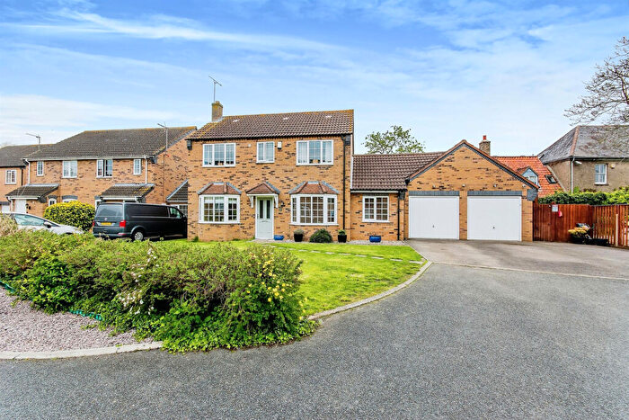 4 Bedroom Detached House For Sale In Maple Drive, Stilton, Peterborough, PE7