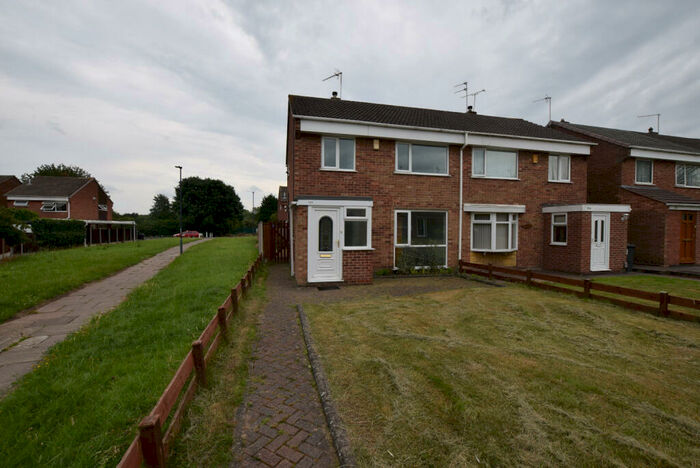 3 Bedroom Semi-Detached House To Rent In Arran Close, Sinfin, Derby, Derbyshire, DE24