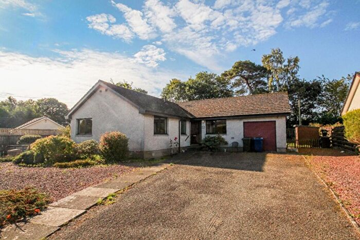 3 Bedroom Detached Bungalow For Sale In Woodfield Park, Bilston, Roslin, EH25