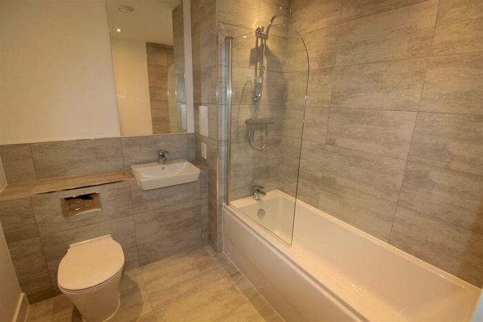 1 Bedroom Apartment To Rent In Brooklands Court, Stirling Drive, LU2