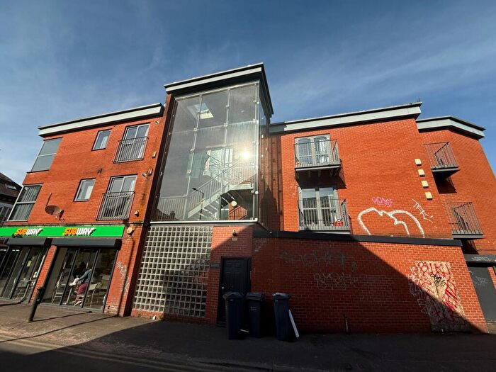 2 Bedroom Flat To Rent In Wilmslow Road, Manchester, M20
