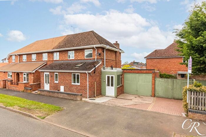 3 Bedroom Semi Detached House For Sale In Meadoway, Bishops Cleeve, GL52
