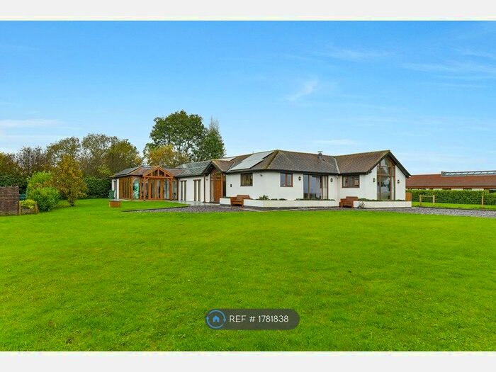 3 Bedroom Detached House To Rent In Bridle Road, Burton Joyce, Nottingham, NG14