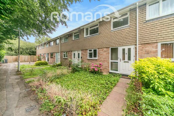 3 Bedroom Terraced House To Rent In Luscombe Close, Caversham, RG4