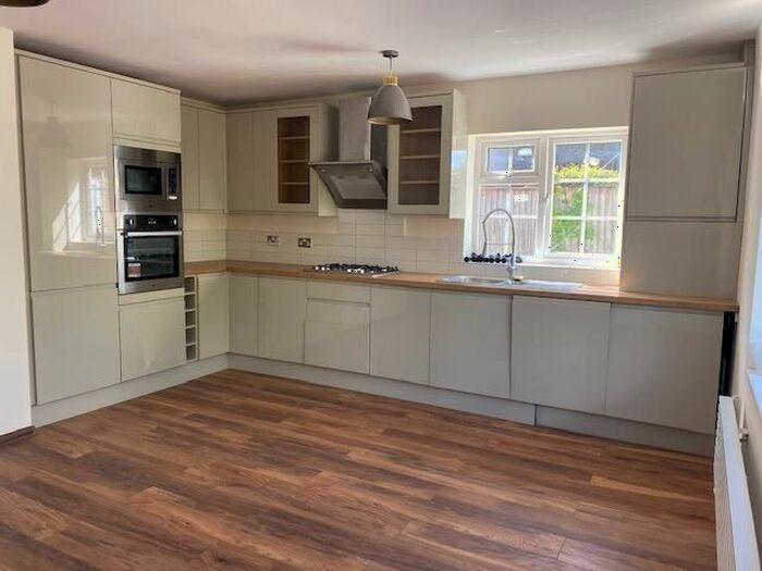 3 Bedroom Bungalow To Rent In Doughty Street, Stamford, PE9