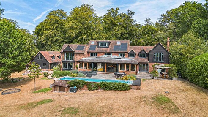 6 Bedroom Detached House For Sale In Marlow Common, Marlow, Buckinghamshire, SL7