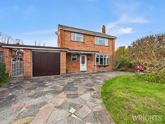 3 Bedroom Detached House For Sale In The Ryde, Hatfield, AL9