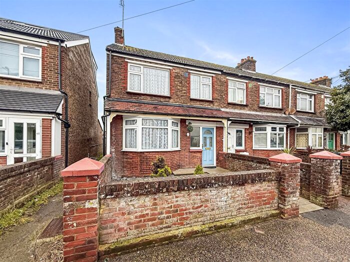 3 Bedroom End Terrace House For Sale In Elm Grove, Worthing, BN11