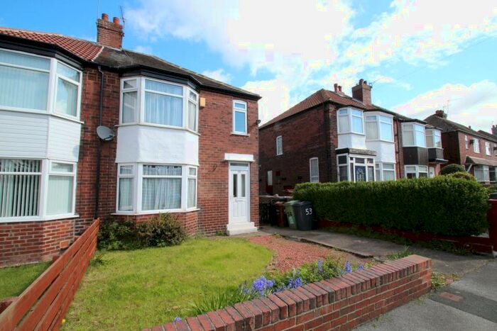 3 Bedroom Semi-Detached House To Rent In Gledhow Park Avenue, Leeds, LS7
