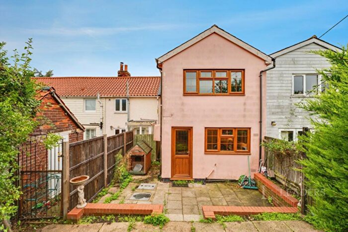 2 Bedroom House To Rent In Finch Hill, Bulmer, CO10
