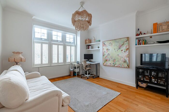 1 Bedroom Flat To Rent In Anselm Road, Fulham, SW6