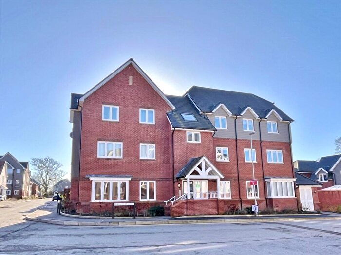 2 Bedroom Apartment For Sale In Heathpoult Road, Verwood, Dorset, BH31