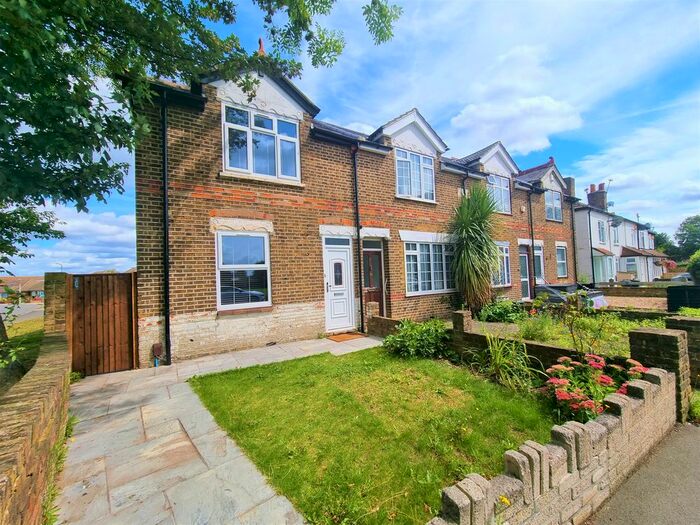 2 Bedroom Property To Rent In Park Road, Hayes, UB4