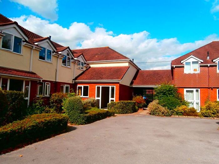 2 Bedroom Flat To Rent In Flat Royston Court Stanley Road, Totton, Southampton, SO40