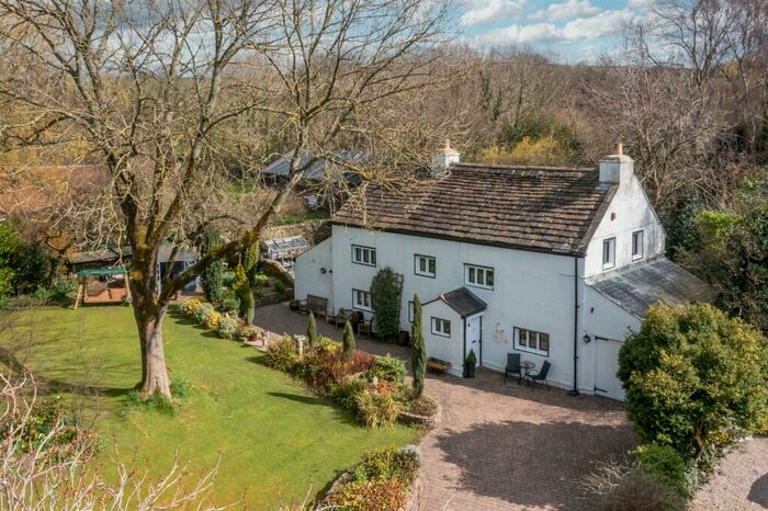 4 Bedroom Cottage For Sale In Moorside Cottage, Brookhouse, Lancaster, LA2