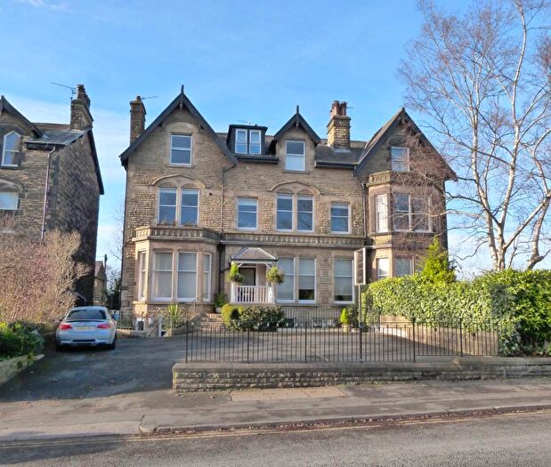 2 Bedroom Flat To Rent In Kings Road, Harrogate, HG1