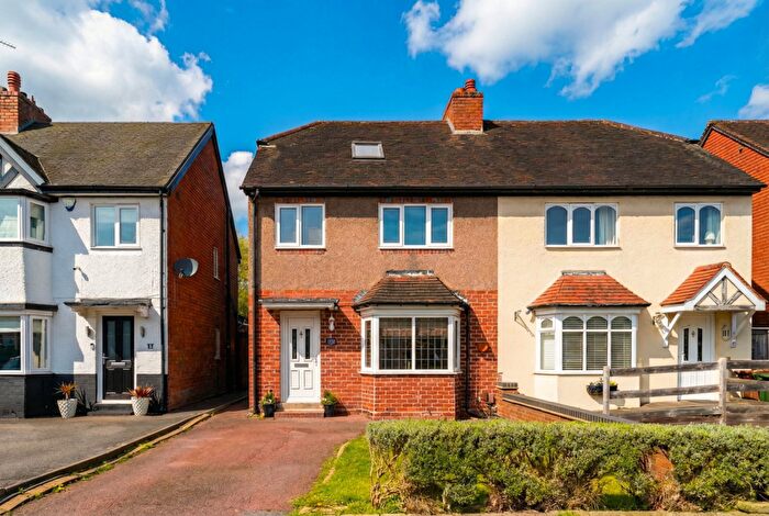 3 Bedroom Semi Detached House For Sale In Hazeloak Road, Shirley, B90