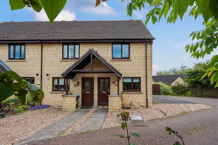 2 Bedroom Semi-Detached House To Rent In Farmington Drive, Witney, OX28