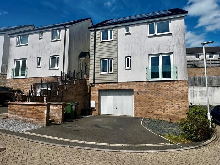 4 Bedroom Detached House For Sale In Sandpiper Road, Derriford, PL6