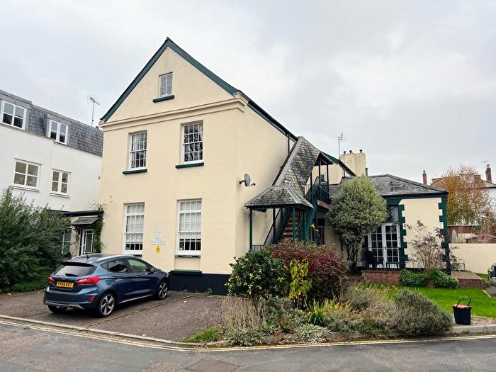 2 Bedroom Flat To Rent In Fl, Robartes Court, St Leonards Exeter, EX2