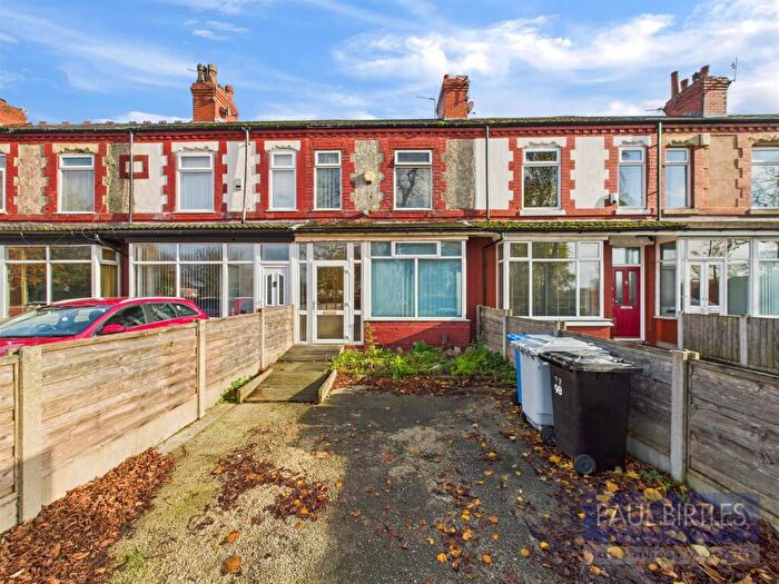 3 Bedroom Terraced House For Sale In Woodsend Road, Flixton, Trafford, M41