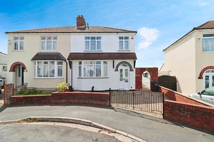 3 Bedroom Semi-Detached House For Sale In Whiteway Close, Bristol, BS5