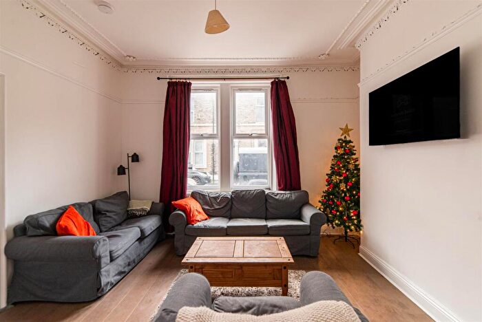 6 Bedroom Terraced House To Rent In Clayton Park Square, Jesmond, Newcastle Upon Tyne, NE2