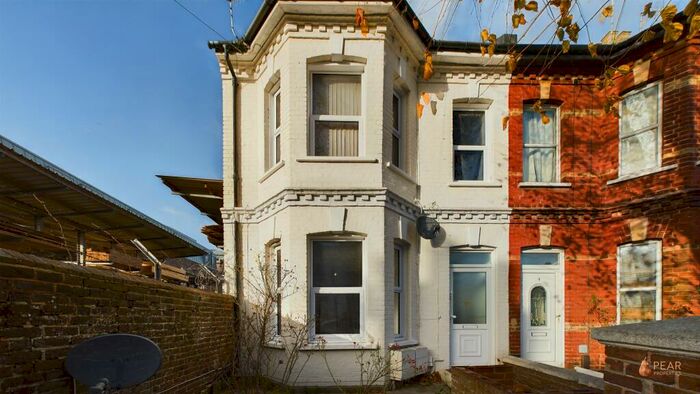 2 Bedroom Flat To Rent In Lennox Road, Worthing, BN11