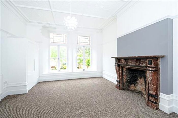 1 Bedroom Flat To Rent In Downleaze, Stoke Bishop, Bristol, BS9