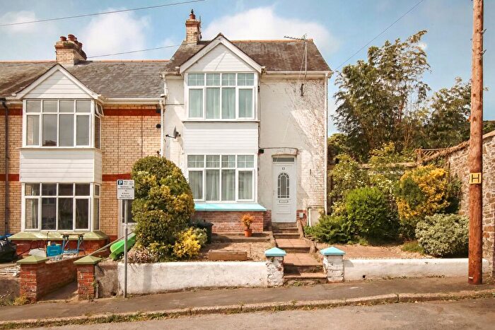 3 Bedroom End Of Terrace House For Sale In Chantry Avenue, Bideford, EX39